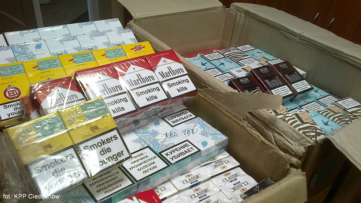 Nielegalnie przewoził ponad cztery tysiące paczek papierosów