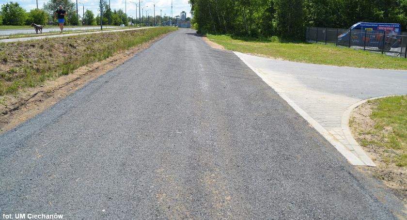 Naprawiają miejskie drogi. Gdzie jeszcze pojawią się drogowcy?