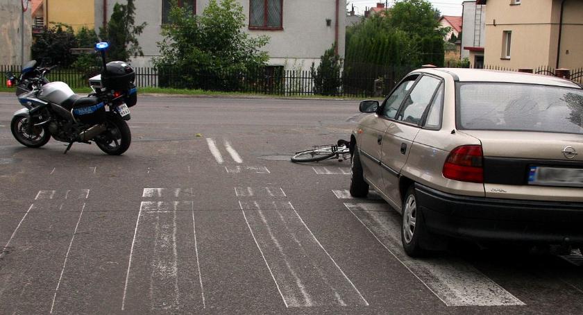 Potrącenie rowerzystki u sąsiadów. Sprawcą senior 