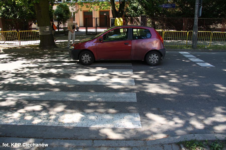 Wypadek na Orylskiej. 31-latka potrąciła pieszą na pasach (zdjęcia)