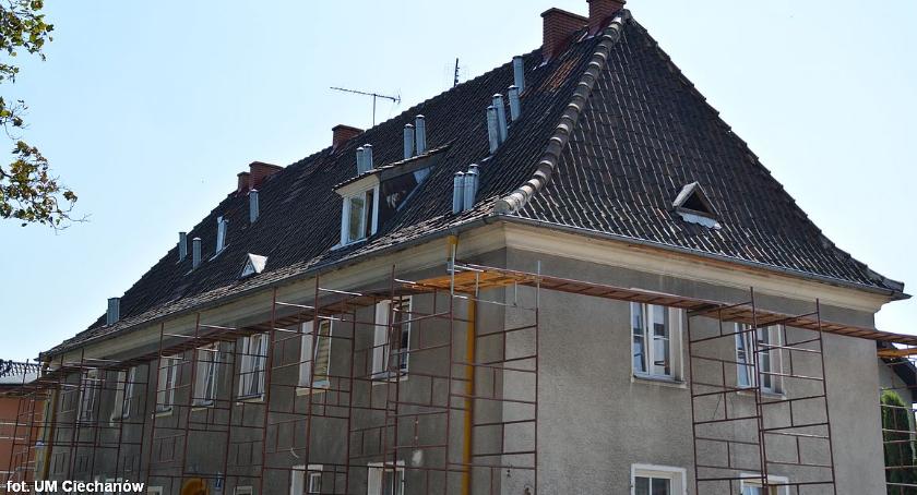 TBS rozpoczął remont dachu na kolejnym budynku