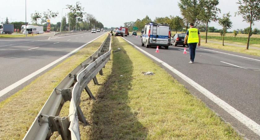 Zderzenie busa z osobówką na siódemce