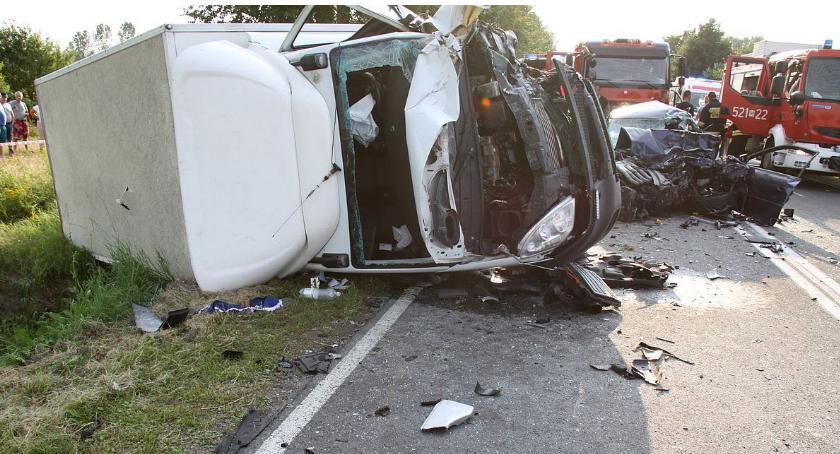 Tragiczny wypadek niedaleko Ciechanowa. Zginął kierowca Audi