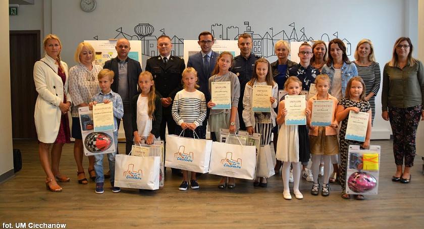 Młodzi ciechanowianie laureatami konkursu plastycznego