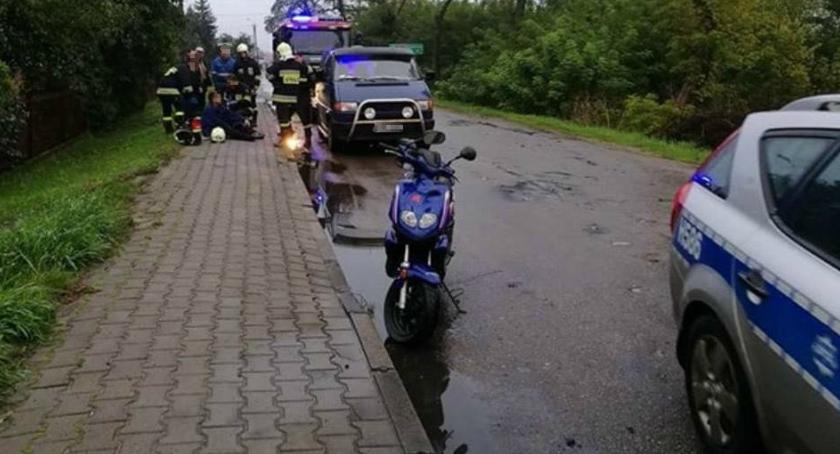 Zderzenie skutera z busem. Kierowca jednośladu był kompletnie pijany