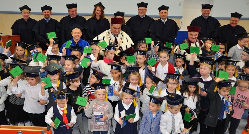 Uniwersytet Dziecięcy w Ciechanowie zainaugurował rok akademicki