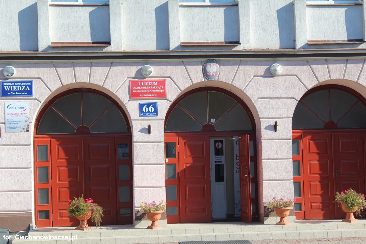 Ranking liceów i techników. Ciechanowski Krasiniak w dół