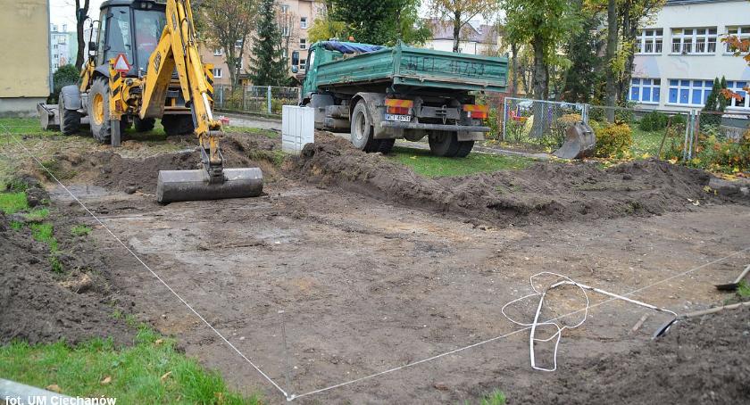 Przy ul. Mikołajczyka ruszyła budowa parkingu