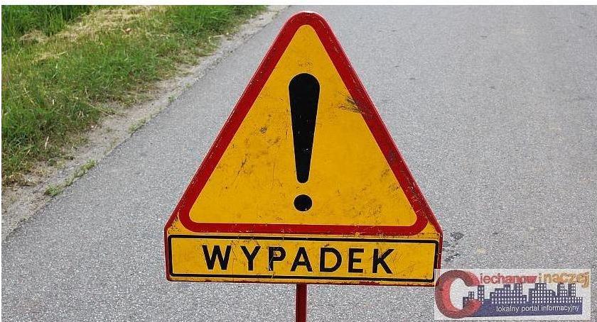 Audi dachowało pod Ciechanowem. Za kierownicą nastolatek
