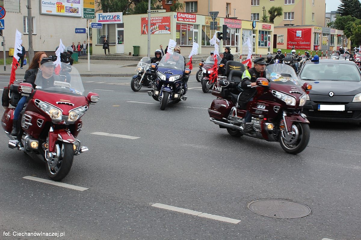 Motocykliści otworzyli sezon w Ciechanowie (wideo plus zdjęcia)