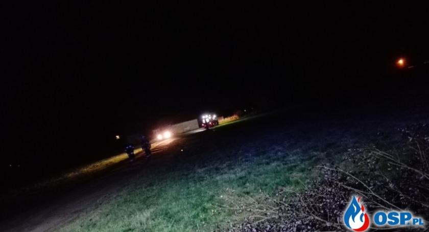 Karetka utknęła na posesji, w środku chora w ciężkim stanie