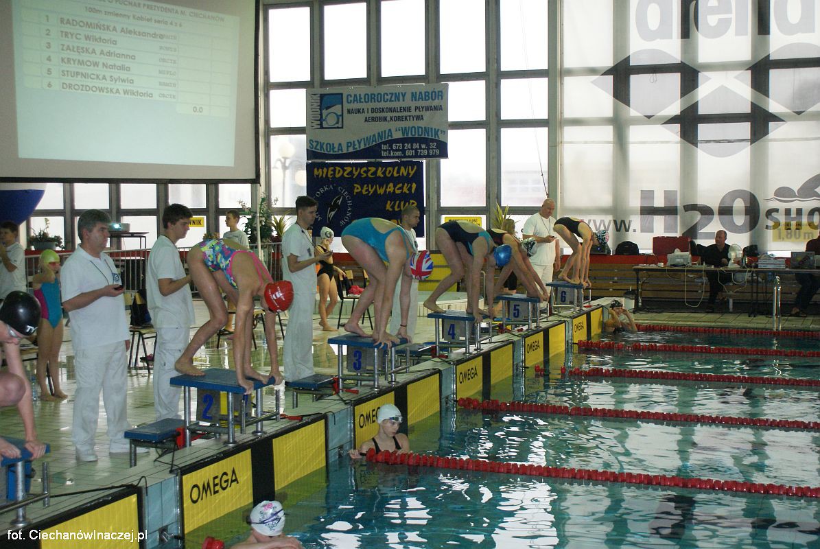 W Ciechanowie pływali z okazji 15 - lecia Orki (zdjęcia)