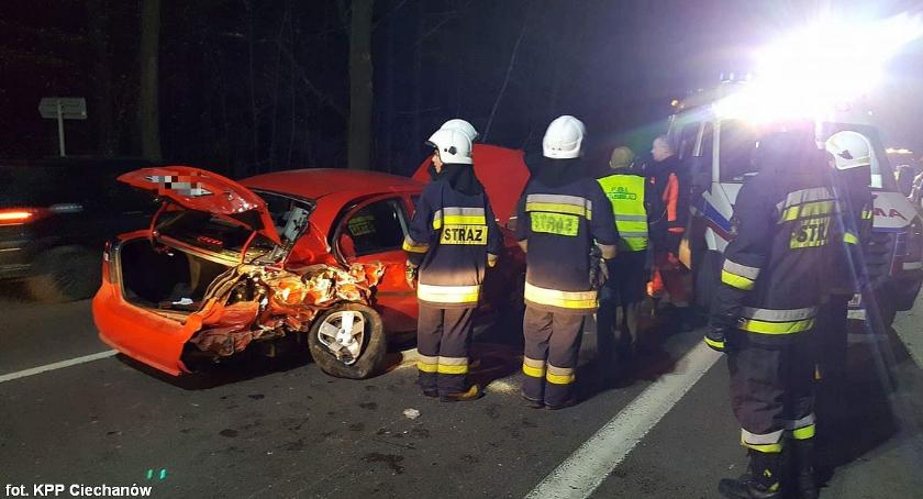 Trzy samochody zderzyły się pod Glinojeckiem (zdjęcia)