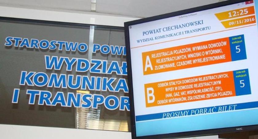 Utrudniona rejestracja pojazdów w ciechanowskim Starostwie Powiatowym
