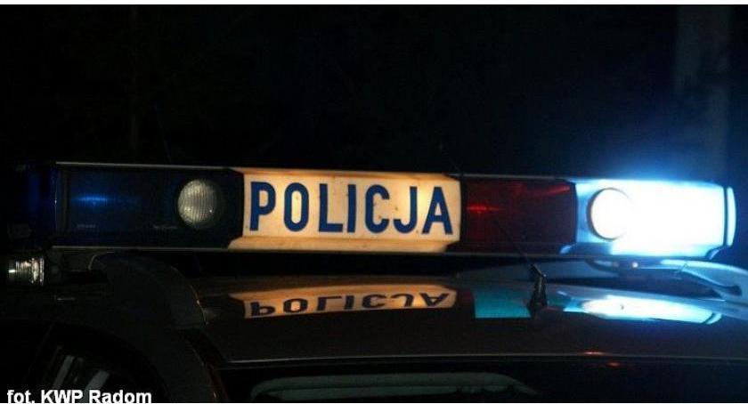 23-latek rozbił auto. Ledwo stał na nogach