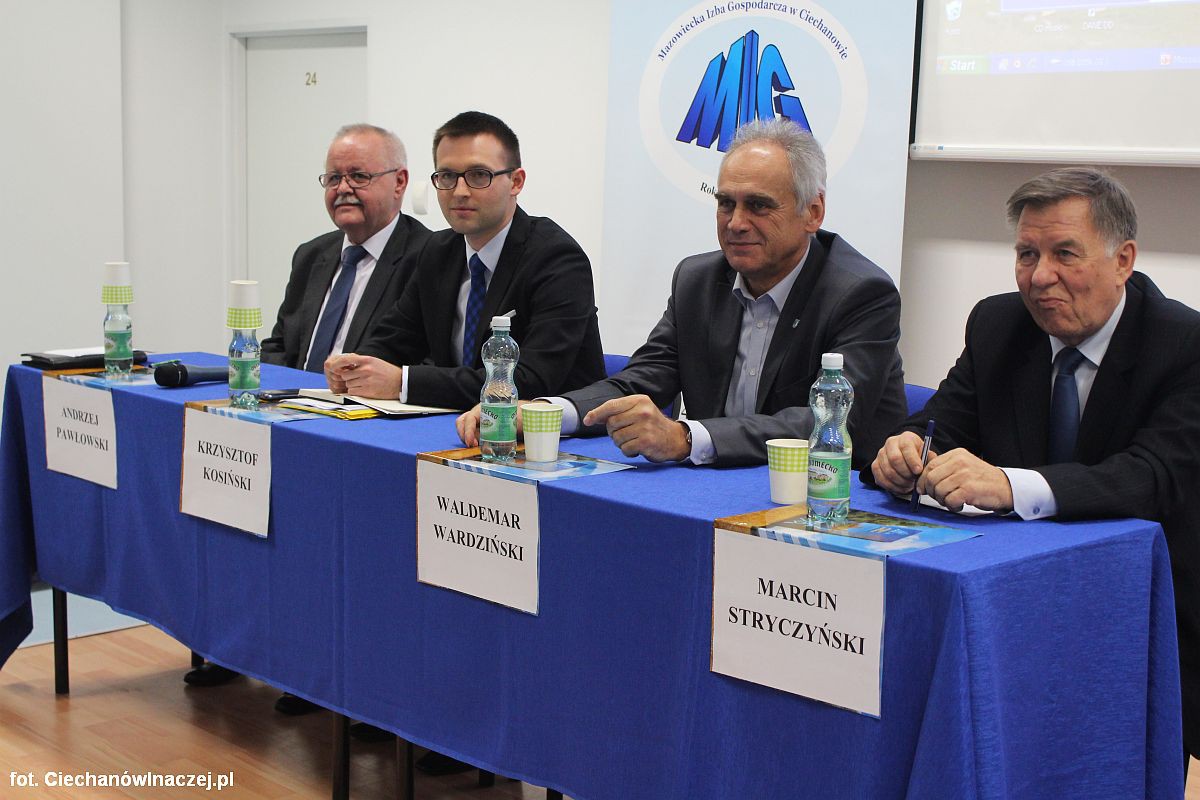 Kandydaci na prezydenta Ciechanowa debatowali w PWSZ (wideo/zdjęcia)