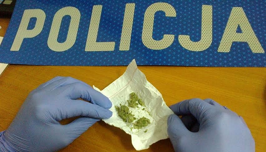 Kolejne osoby zatrzymane z narkotykami, mieli marihuanę i amfetaminę