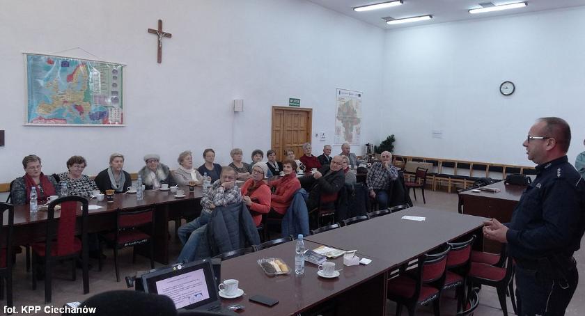 Policjanci spotkali się z seniorami z Sońska i Opinogóry Górnej (zdjęcia)