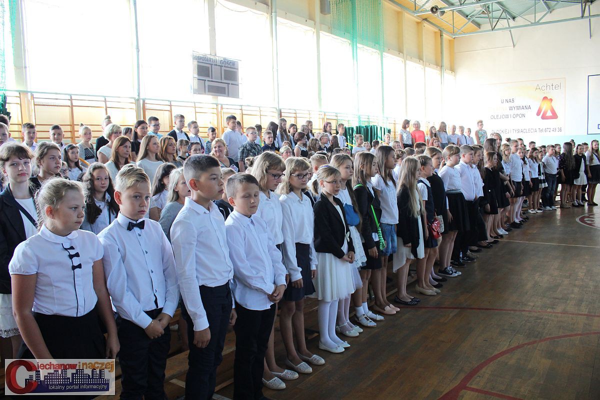 Uczniowie Szkoły Podstawowej nr 3 wrócili do szkolnych ławek (zdjęcia)