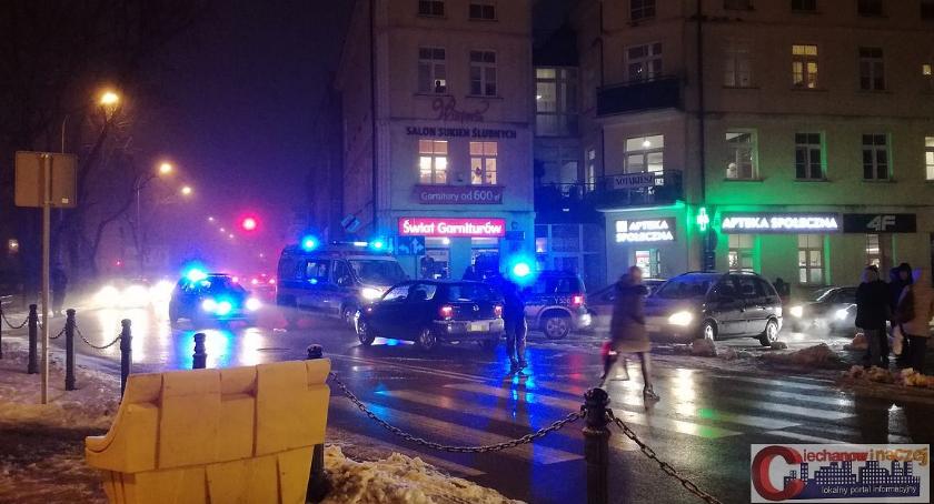 Aktualizacja: Wypadek w centrum Ciechanowa (zdjęcia)
