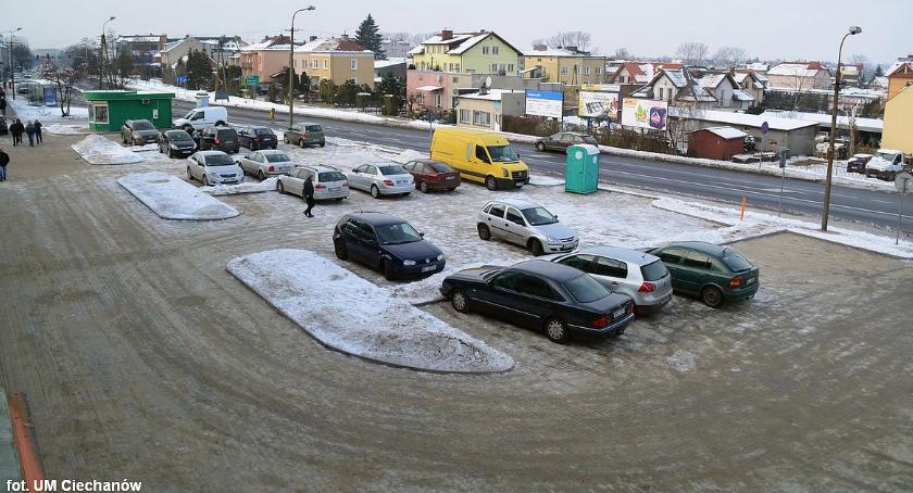 Parking przed blaszakiem już gotowy