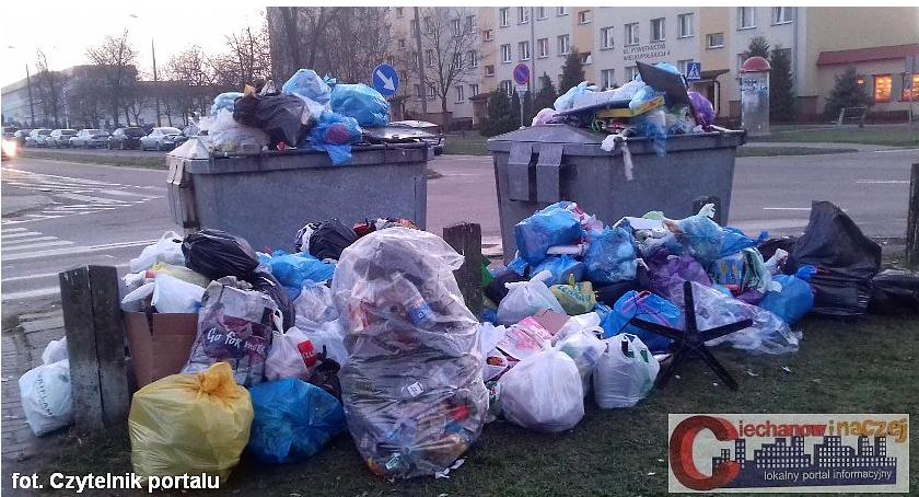 Wasze Info: Zalegające śmieci na osiedlu Powstańców Wielkopolskich