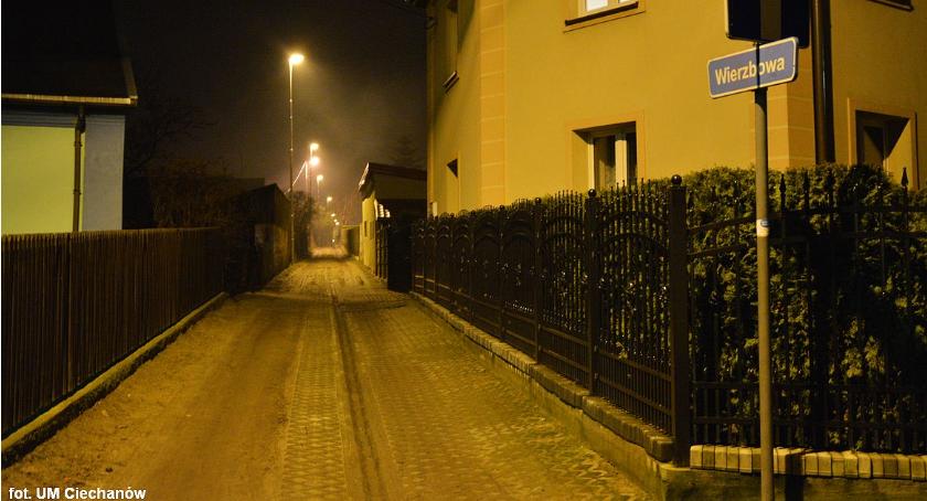 Uruchomiono nowe oświetlenie na os. Przemysłowe