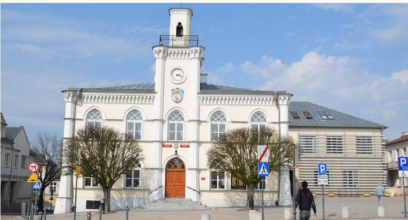 W Ciechanowie przyznano środki na pomoc społeczną, ochronę zdrowia, oświatę, sport i kulturę