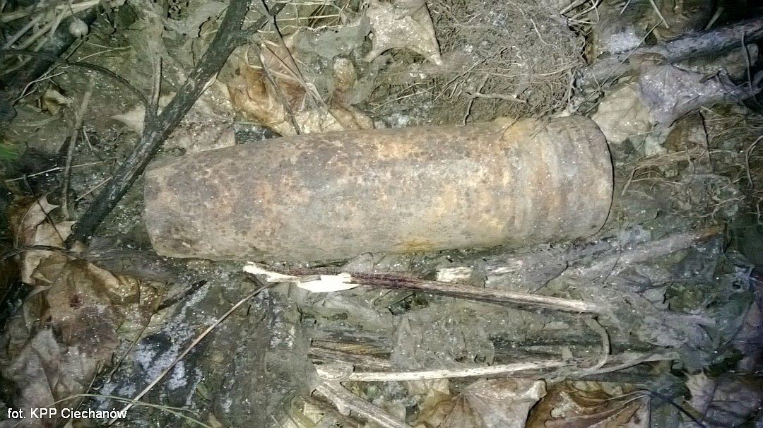 Na Mławskiej znaleziono pocisk artyleryjski