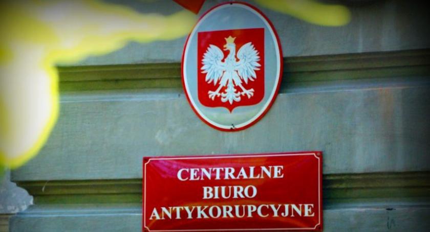 AKTUALIZACJA: CBA zatrzymało osiem osób. Wśród nich burmistrz i wiceburmistrz Pułtuska (wideo)