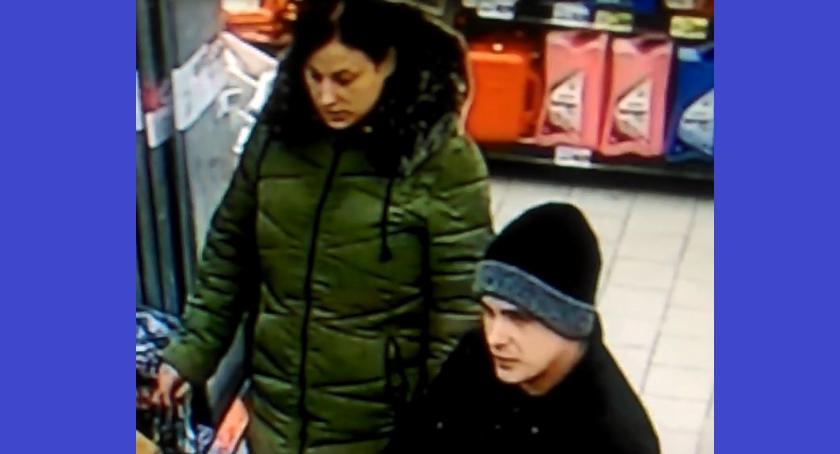 Ukradli telefony i konsolę. Szuka ich policja (zdjęcia)