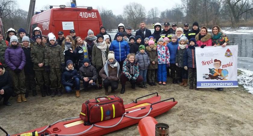 Dzieci i młodzież z pow. ciechanowskiego kręci bezpieczeństwo (zdjęcia)