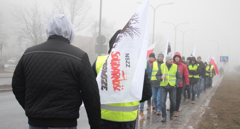Pracownicy firmy Sofidel walczą o wyższe zarobki. Zorganizowali pikietę [wideo/zdjęcia]