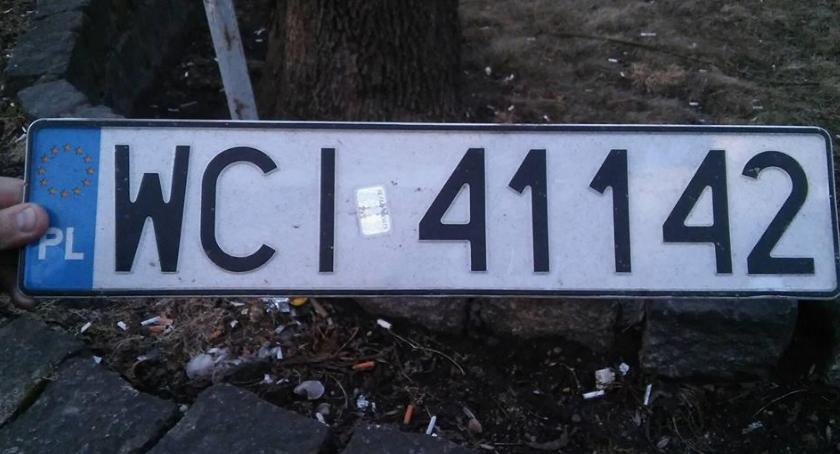 Wasze Info: Kto zgubił tablicę rejestracyjną?