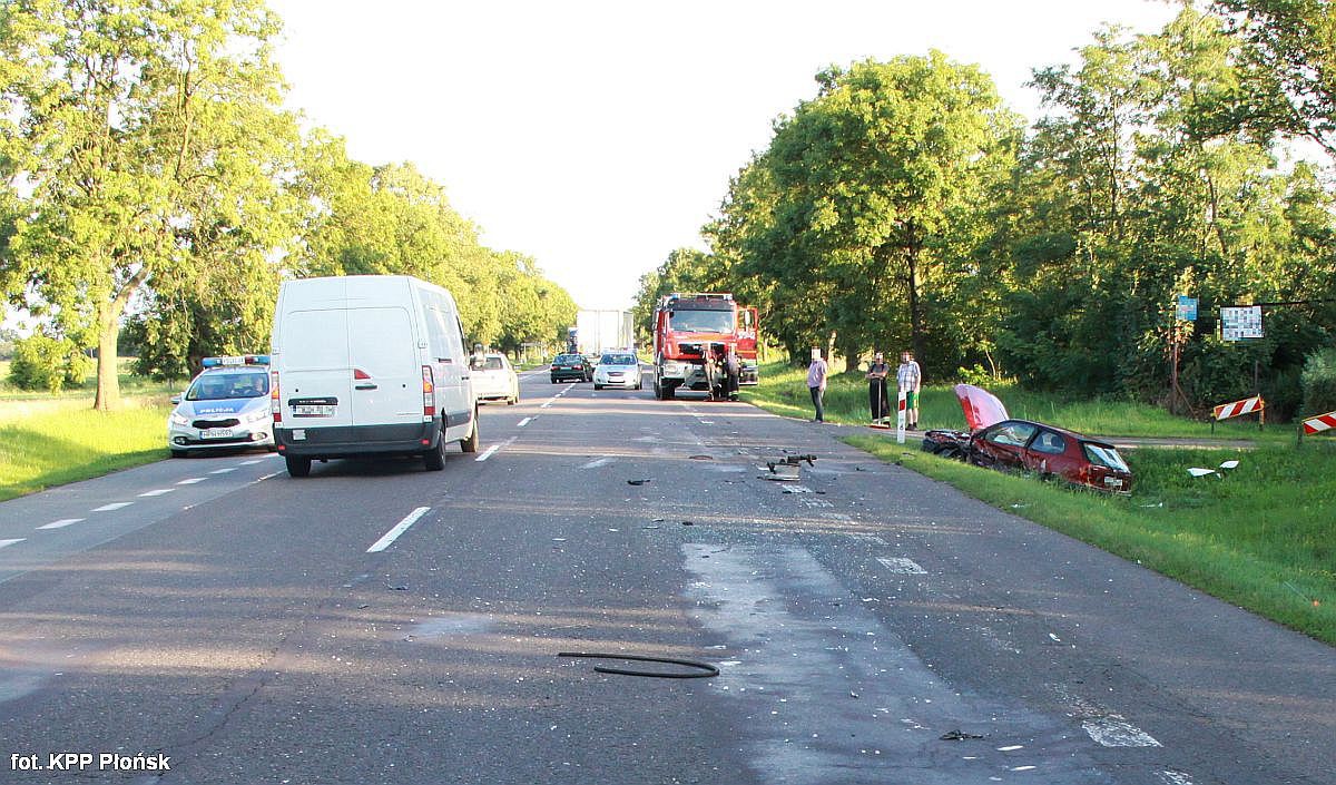 Zderzenie Volvo z Toyotą. Dwie osoby ranne