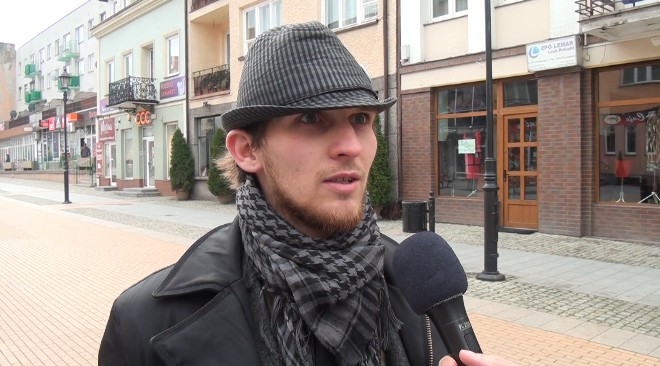 Ciechanowska wieża ciśnień: szpeci czy ozdabia miasto? - sonda (wideo)
