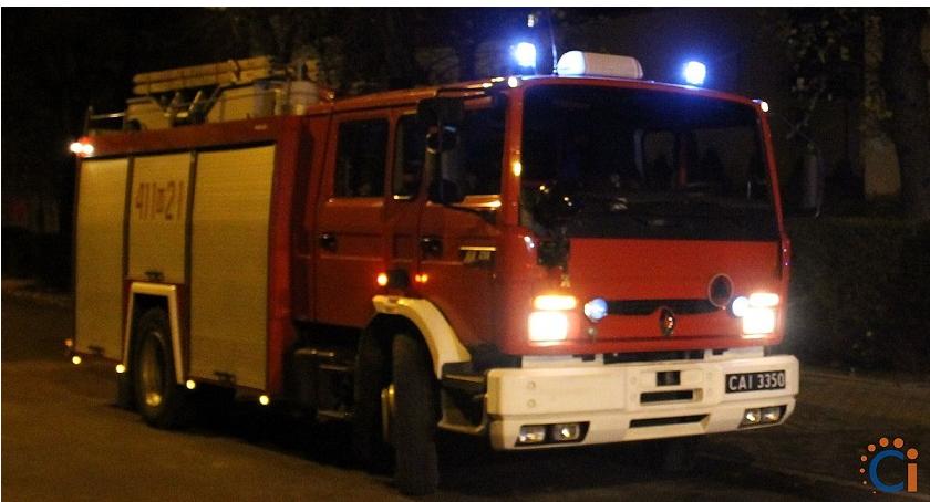 W środku nocy powiadomiła służby, że w bloku na ul. Armii Krajowej jest bomba