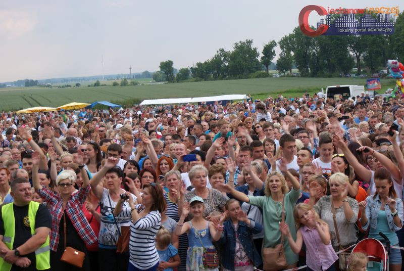 Akcent przyciągnął tłumy na Piknik Opinogórski (wideo plus zdjęcia)