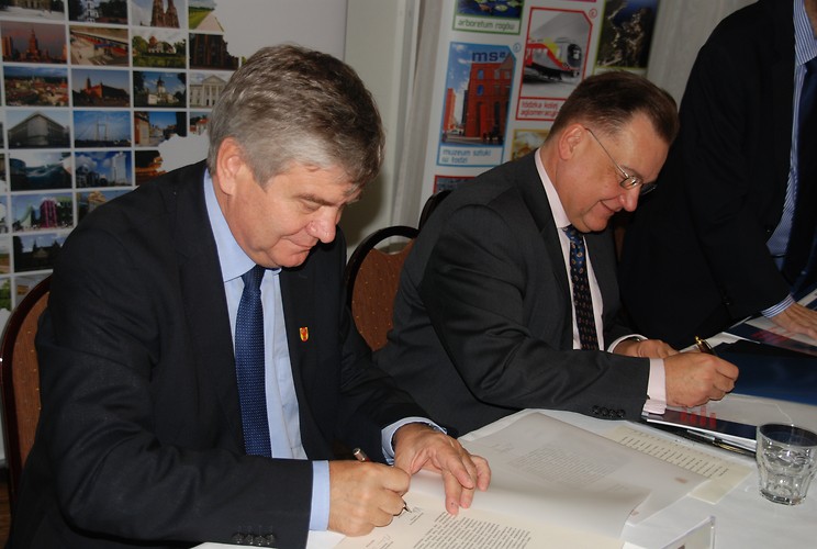 Powstaje Makroregion Polski Centralnej - Mazowsze i Łódzkie łączą siły