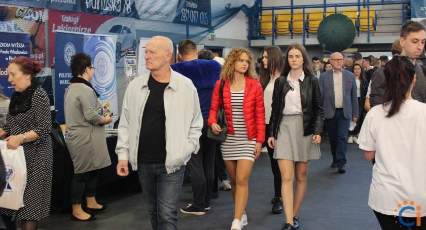 W Ciechanowie odbyły się Targi Edukacji i Pracy [fotorelacja]