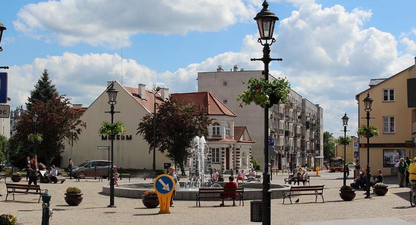Kwiaty i zieleń w centrum Ciechanowa [zdjęcia]