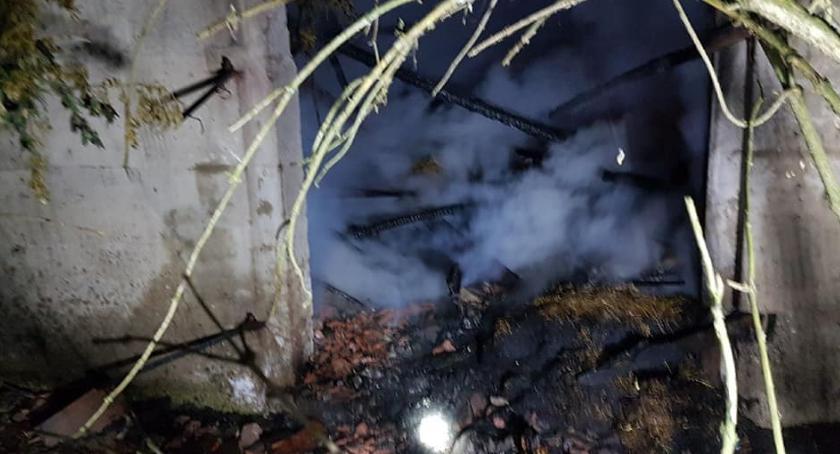 Nocny pożar budynku w gminie Sońsk [zdjęcia]