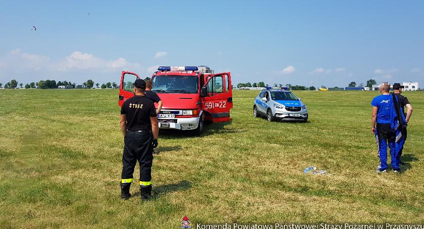 Wypadek spadochroniarza. 24-latka zabrało LPR