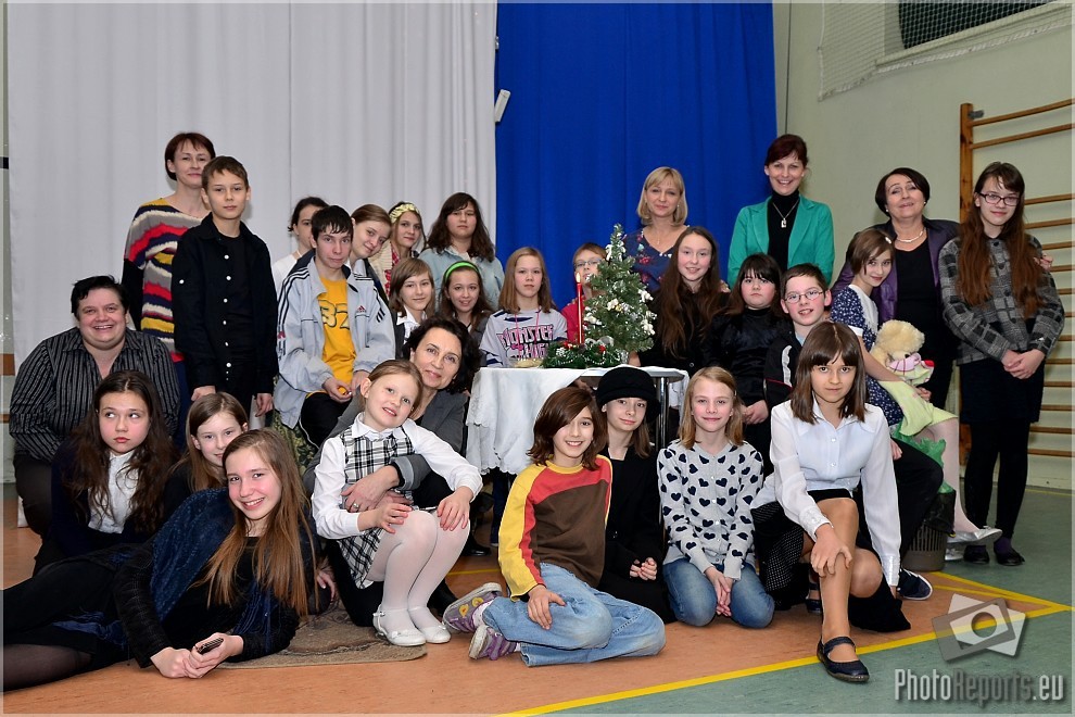WYCIĄGNĘLI „POMOCNĄ DŁOŃ”