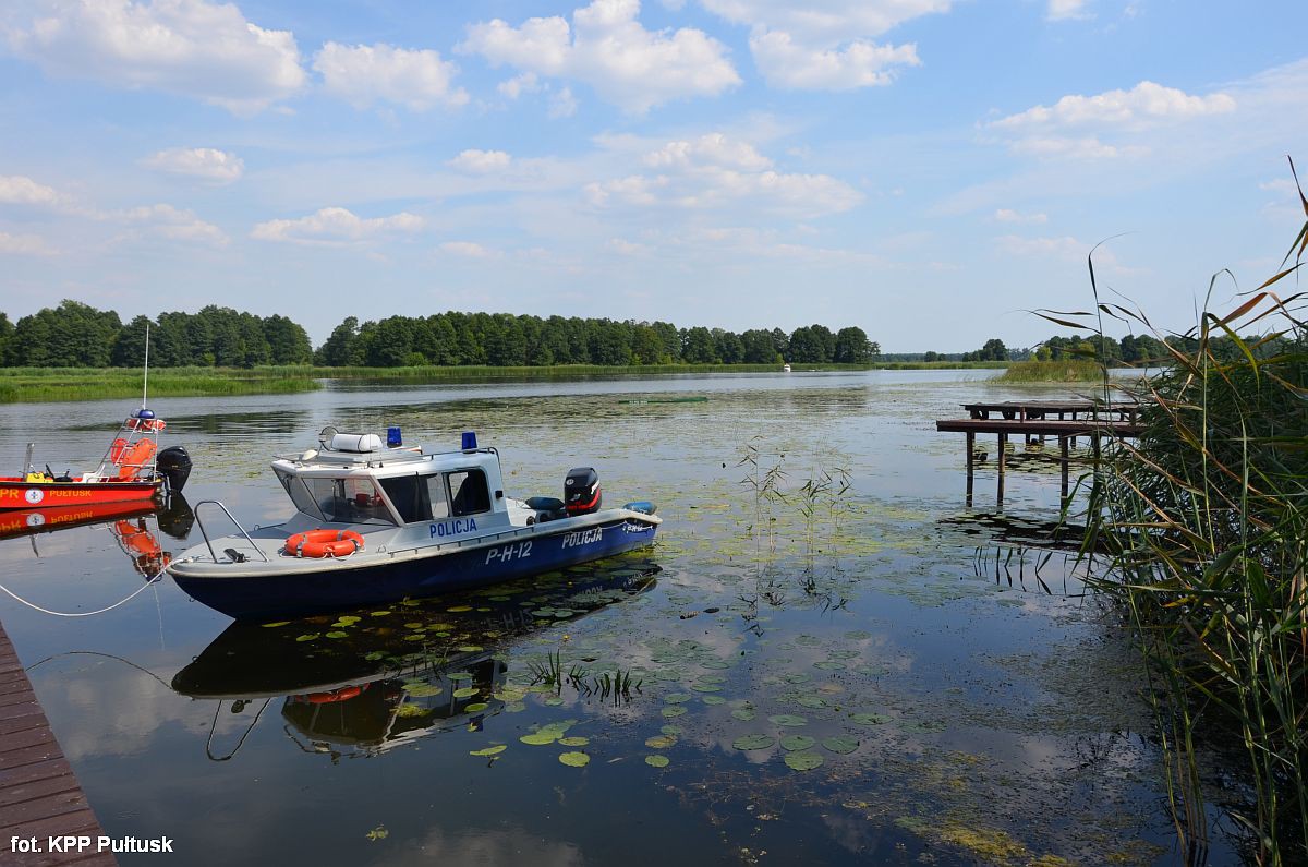 U sąsiadów: Skakali z łódki do wody. Jedna osoba utonęła (zdjęcia)