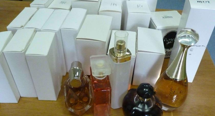 Sprzedawała przez internet podrabiane perfumy