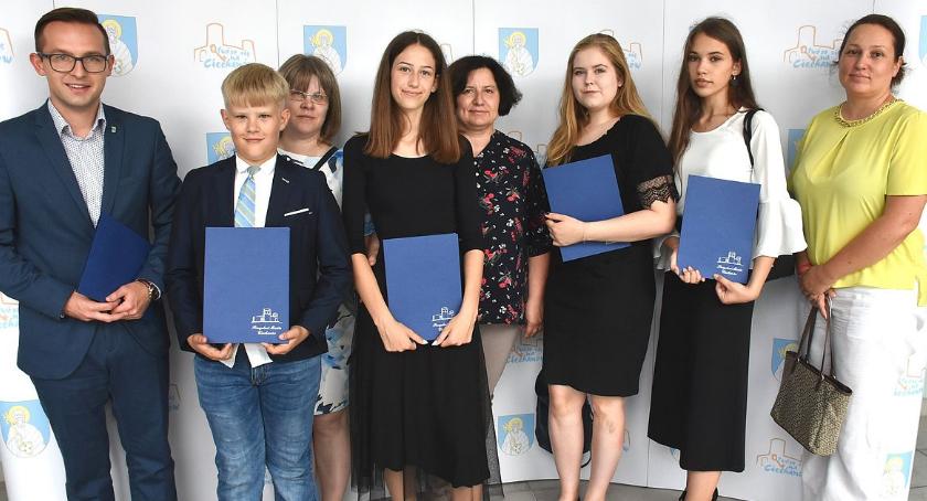 Uczniowie z Ciechanowa otrzymali nagrody artystyczne