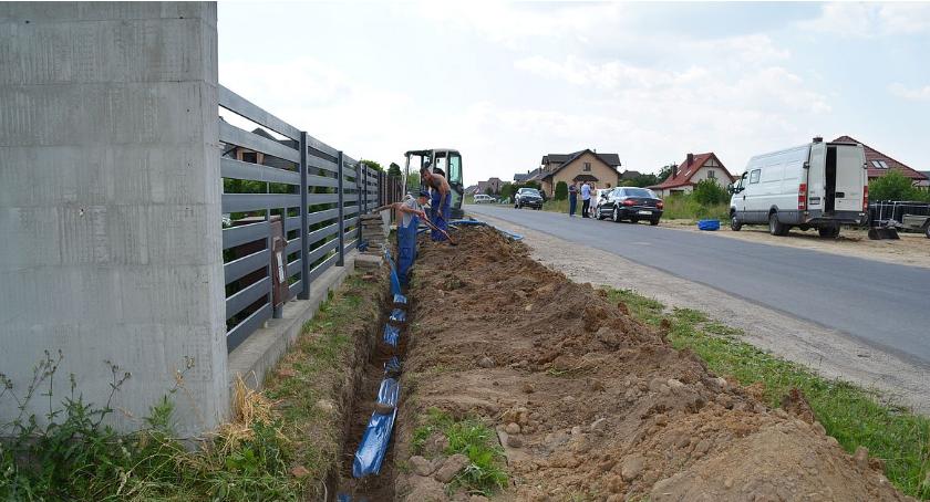 Ruszyła budowa oświetlenia trzech ulic w Ciechanowie