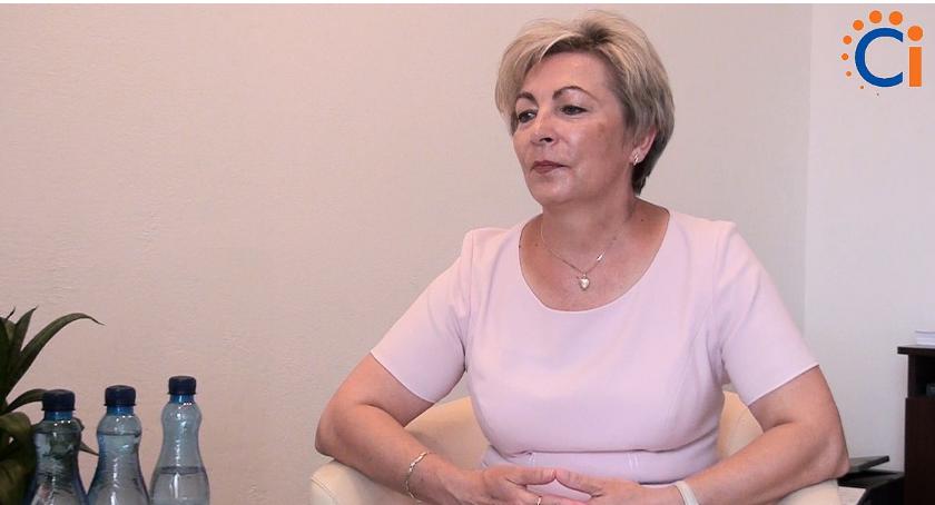 Poseł Anna Cicholska o szczegółach programu Dobry Start [wideo]