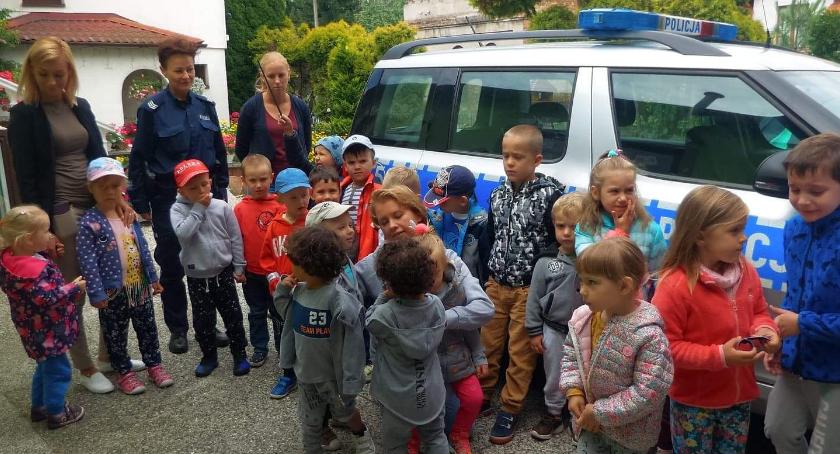 Ciechanowska policja u Zamkowych Skrzatów